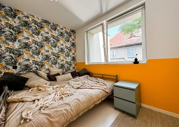 Modern 4bd, 2 Balcony, Family & Work Haven! Near Park & Bus Stop Appartement Wrocław