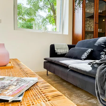 Apartmán Modern 4bd, 2 Balcony, Family & Work Haven! Near Park & Bus Stop Vratislav